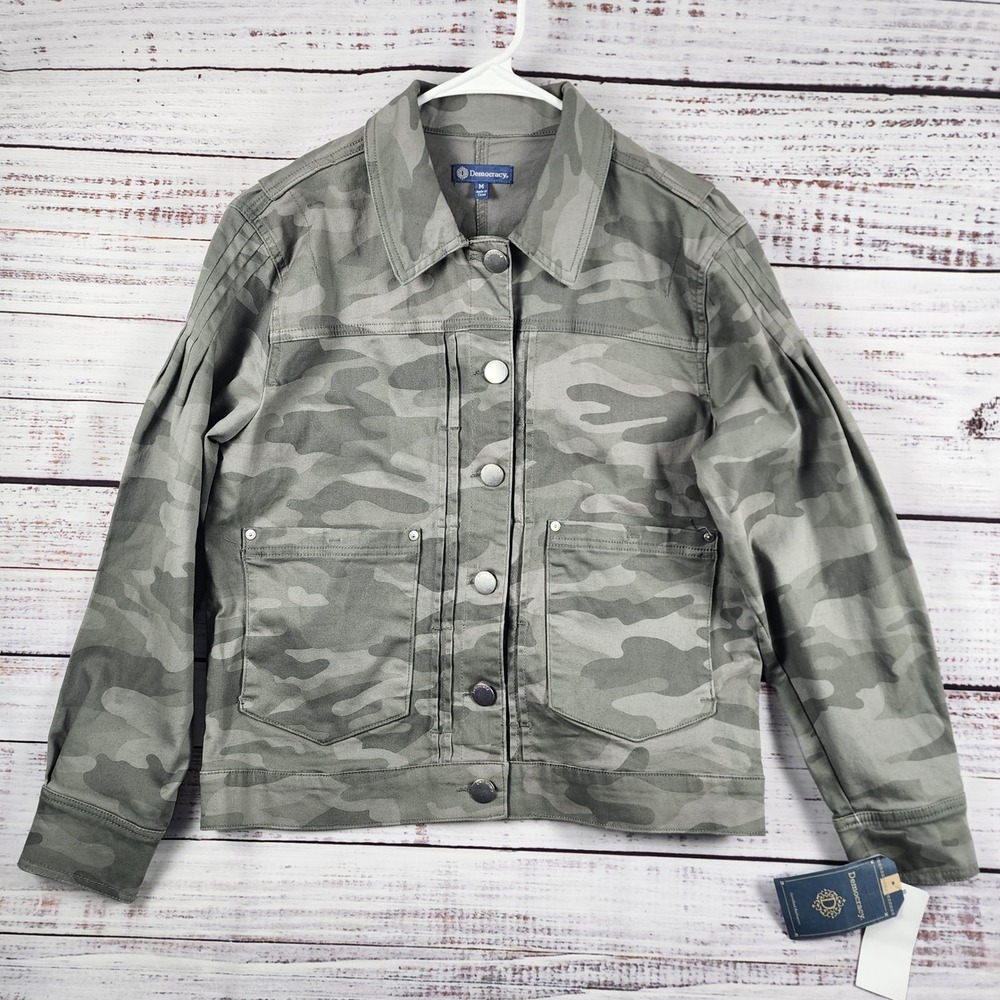 NWT Democracy Crop Twill Jacket Womens M Green Gray Camo Button Front Cropped